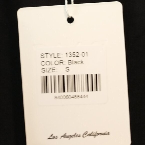 White Mark Top Women's Size Small Black Cold Shoulder Ruffle Sleeve NWT - Picture 7 of 10